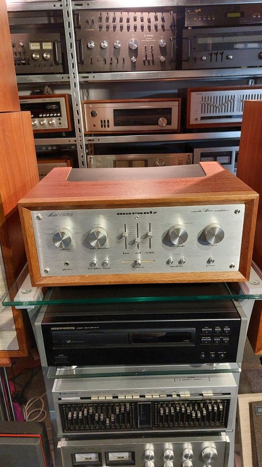 Marantz 1090 Verstärker im woodcase Japan 1977 in Herrnburg