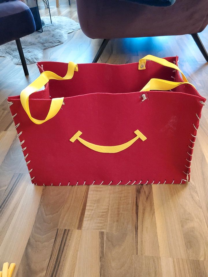 Faschingskostüm Happy Meal in Stuttgart