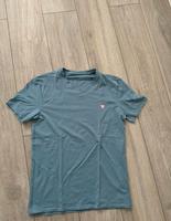 GUESS Tshirt Größe L **Neu + ungetragen** Nordrhein-Westfalen - Leichlingen Vorschau