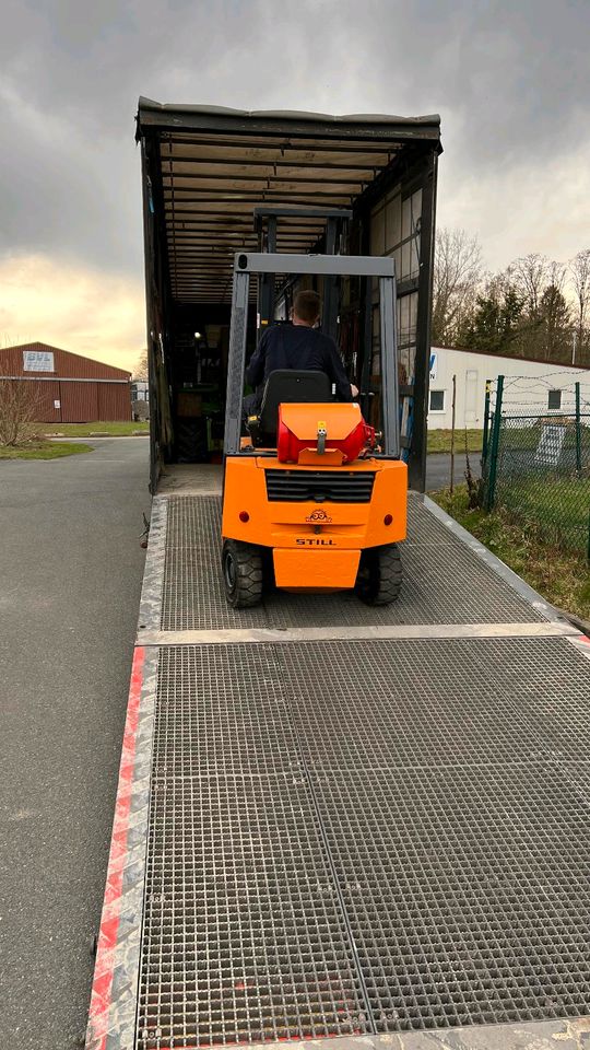 Transport Traktor Radlader Stapler Bagger Unimog Arbeitsbühnen in Hamburg