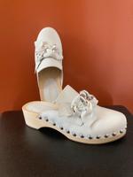 Clogs NEU! KENNEL & SCHMENGER weiß Leder Gr 38 Sommer-Look Baden-Württemberg - Bad Rappenau Vorschau