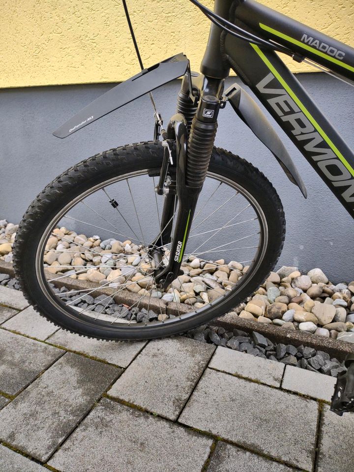 Fahrrad 26" Tacho Mitteldämpfer Madoc Vermont in Riederich