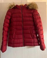 Tommy Hilfiger Daunenjacke Gr. S dunkelrot München - Berg-am-Laim Vorschau