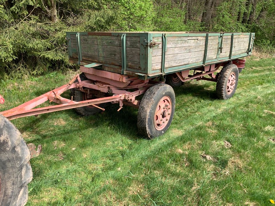 Traktor Anhänger 2 Seiten Kipper zu verkaufen in Neukirch/Lausitz