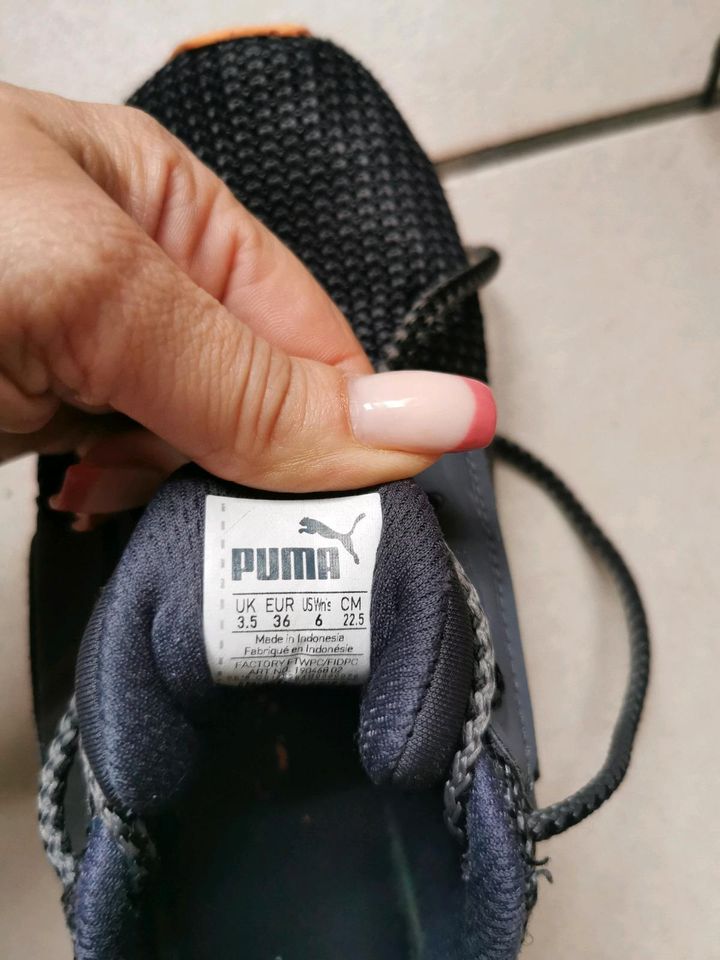 Puma leichte Mädchen sneaker Schuhe gr. 36, top in Hannover