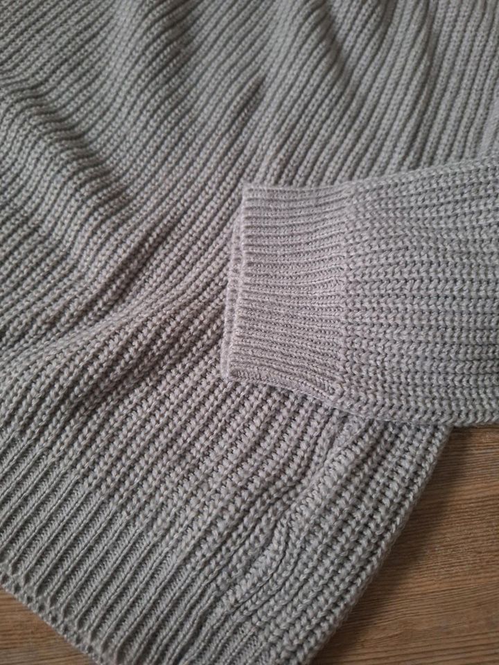 Strick Kleid grau. Pullover kleid. Gr. M in Münchberg