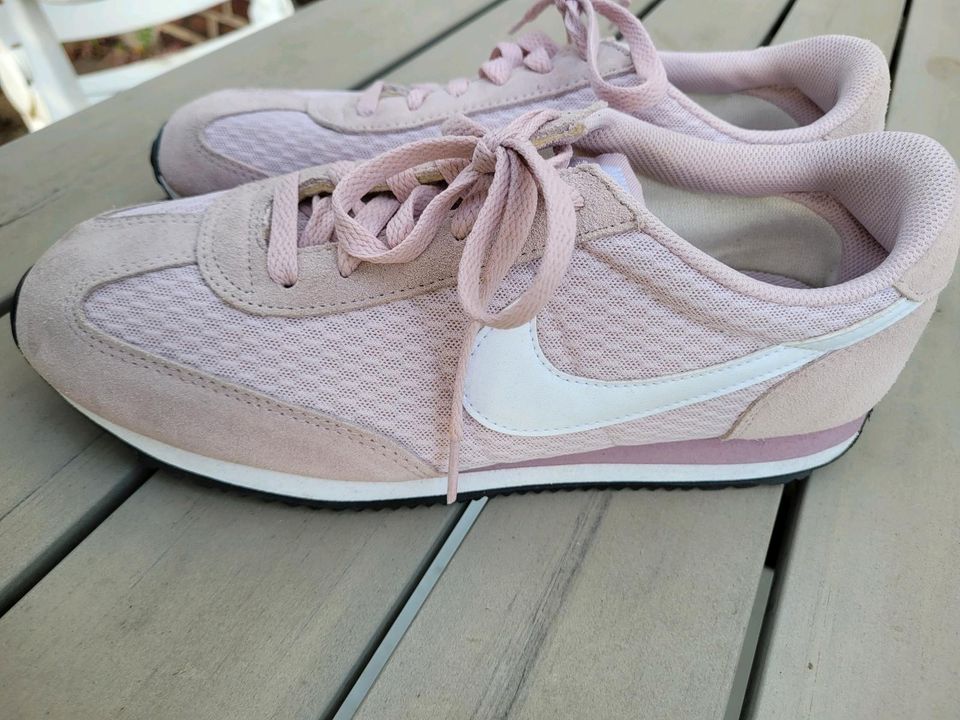 Nike oceania rosa Gr. 42 Neu! in Nordrhein-Westfalen - Lünen | eBay  Kleinanzeigen ist jetzt Kleinanzeigen