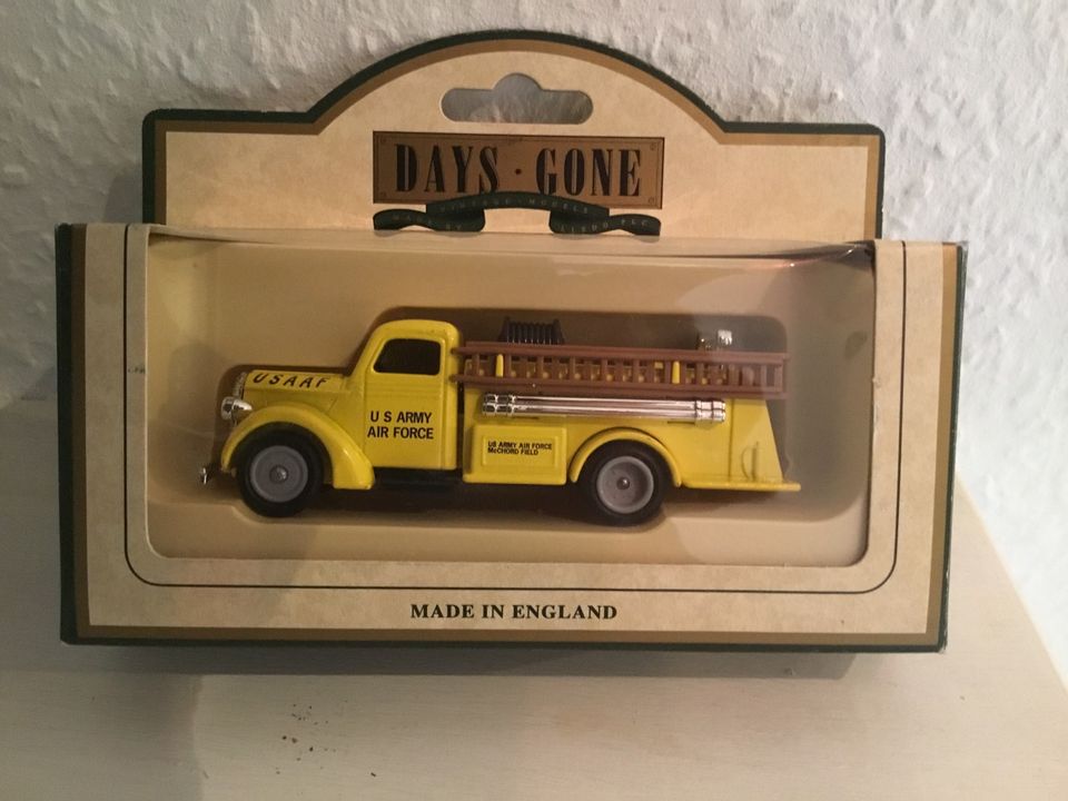 1:50, Days-Gone / Lledo, 1939 Ford Fire Engine U.S.A.A.F. In Gelb in Salzgitter