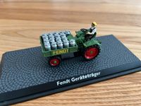 Fendt Geräteträger mit Milchkannen von Schuco Bayern - Wasserburg am Inn Vorschau