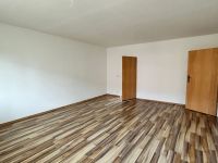 helle 3 Raum Wohnung mit Balkon// Kautionsfrei // 2 Monat Mietfrei! Sachsen - Reinsdorf Vorschau