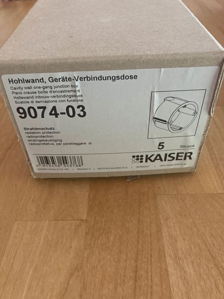 Neu* 1x Kaiser 9074-03 Strahlenschutz Geräteverbindungdose grau in