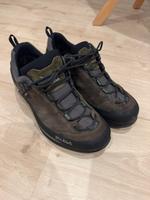 Salewa MS Mountain Trainer Goretex Wanderschuhe Zustieg Gr. 42,5 Hessen - Herborn Vorschau