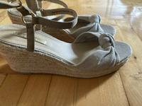 Sandalen Keilabsatzsandalen Esprit in Gr. 39 neuwertig Bayern - Donauwörth Vorschau