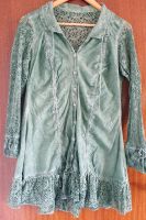 Damen Bluse lang Tunika grün floral Spitze Gr. ca. 40 oil washed Nordrhein-Westfalen - Kürten Vorschau