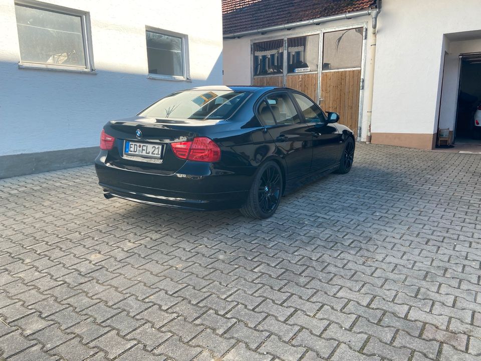 Bmw E90 318i LCI Facelift in Dorfen