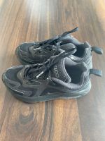 Nike Air Max Schuhe Kinder schwarz Gr. 33 Hessen - Oberursel (Taunus) Vorschau