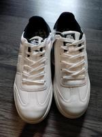 Aldi Aldimania Fan Sneaker Limited Edition Schuhe Größe 40 Weiß Essen - Essen-Borbeck Vorschau