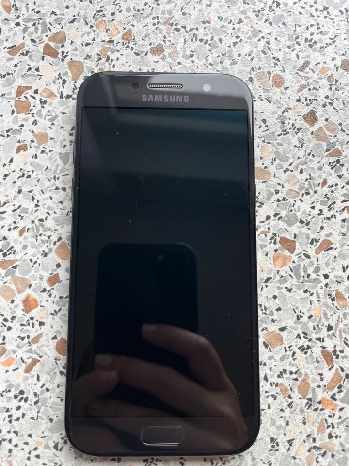 Samsung Galaxy A5 in Nalbach