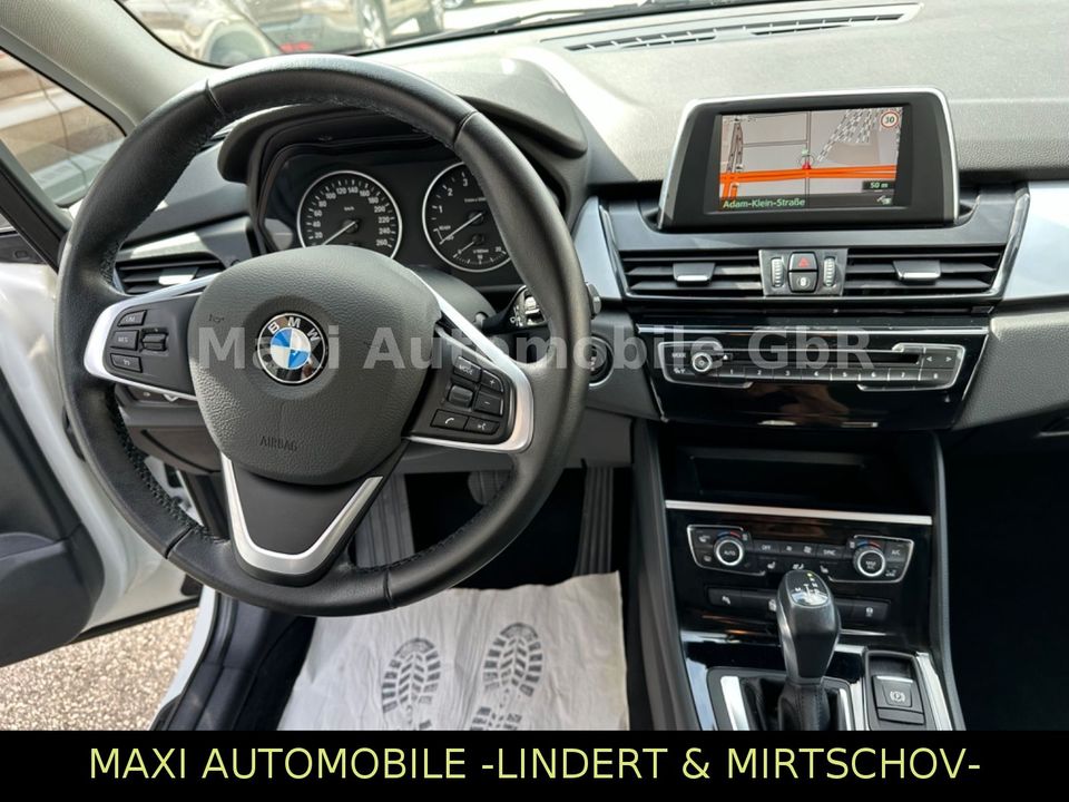 BMW 218 i Aut. Active Tourer Advantage-NAVI-PDC-SHZ- in Nürnberg (Mittelfr)