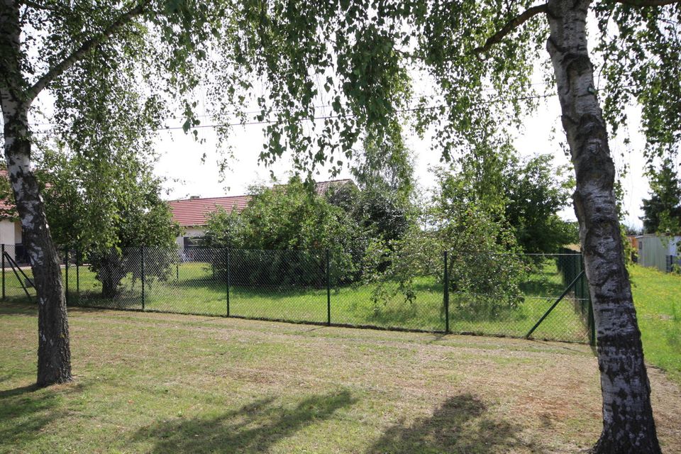 Einfamilienhaus/Nebengebäude/Garage/Scheune mit Hofcharakter + Bauplatz mit vielen Möglichkeiten in Nauen