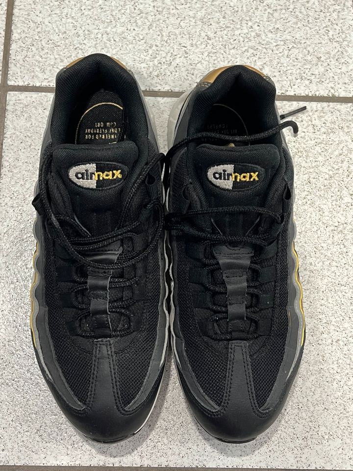 Nike air max 95 schwarz gr. 40 in Tauberbischofsheim