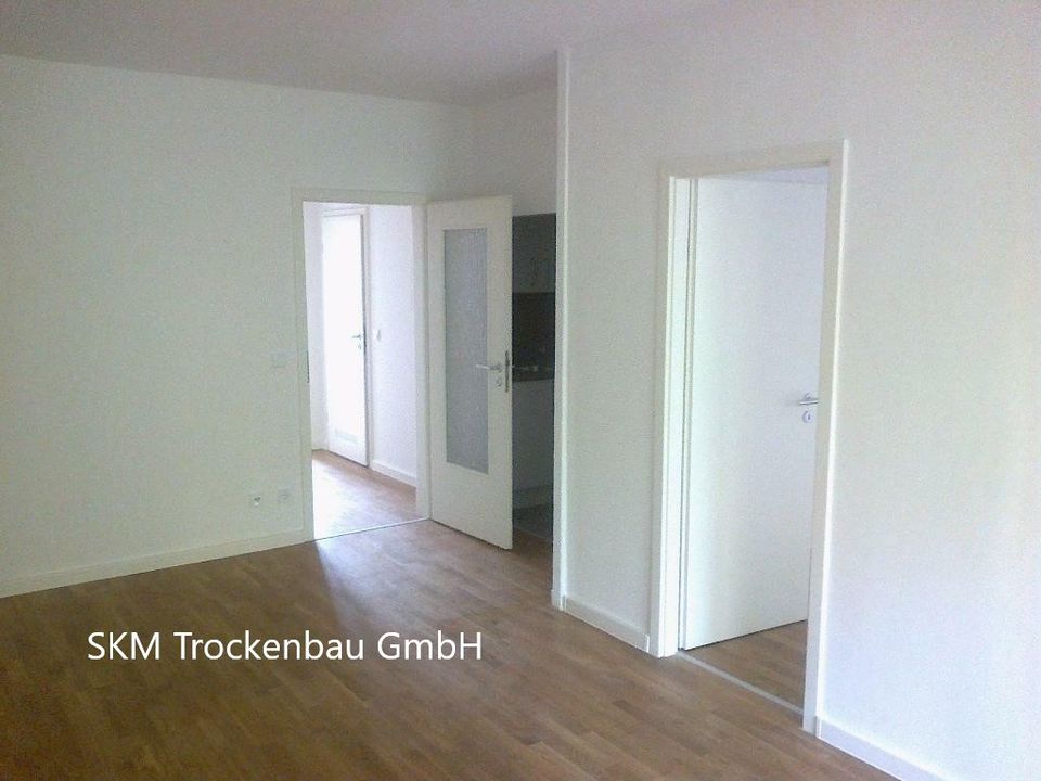 Wohnung streichen für Übergabe! Spachteln, Maler, tapezieren, Laminat verlegen, Vinyl verlegen. Trockenbau. Parkett schleifen. Dielen schleifen. Malerarbeiten. Renovierung, Sanierung, Modernisierung in Berlin