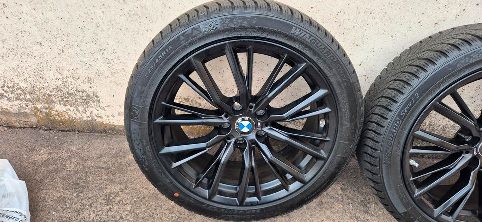 BMW M Winterräder 225/45 R18 95V Alufelgen xdrive in Bad Dürkheim