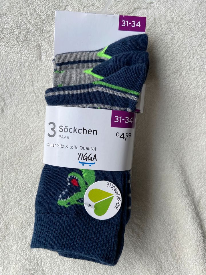 Neu OVP diverse Marken Socken gr 31-35 in Eschweiler