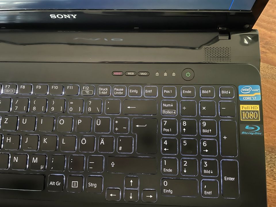 Sony VAIO SVE1712Z1EB Laptop mit Blue Ray, 1TB in Troisdorf