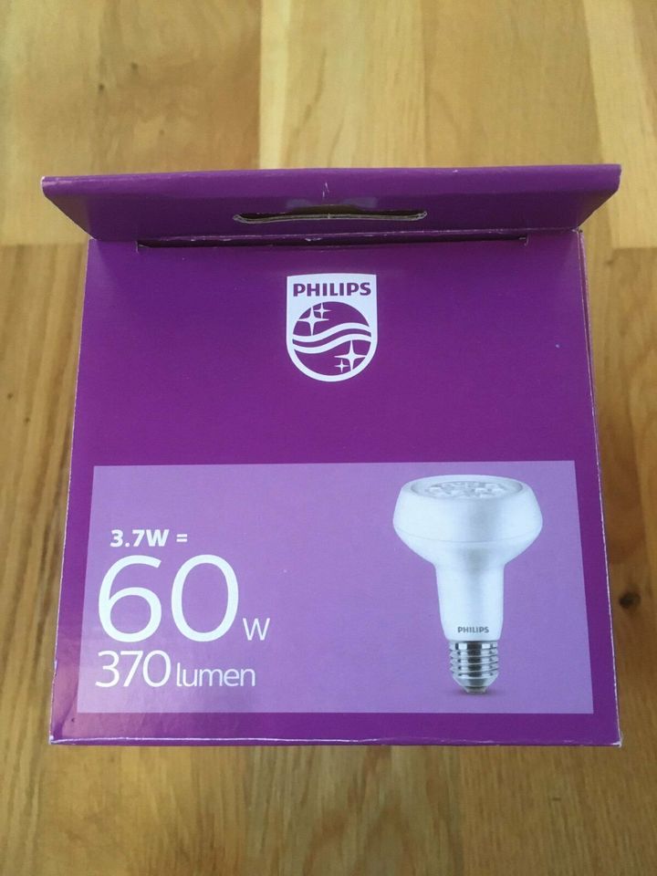 3 Stück Philips LED Lampe ersetzt 60 W, E27, warmweiß (2700K) NEU in Dresden