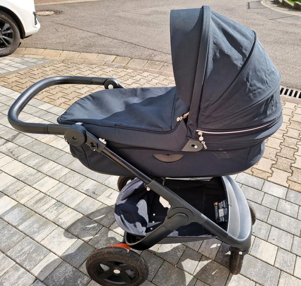 Stokke Kinderwagen in Schiffweiler