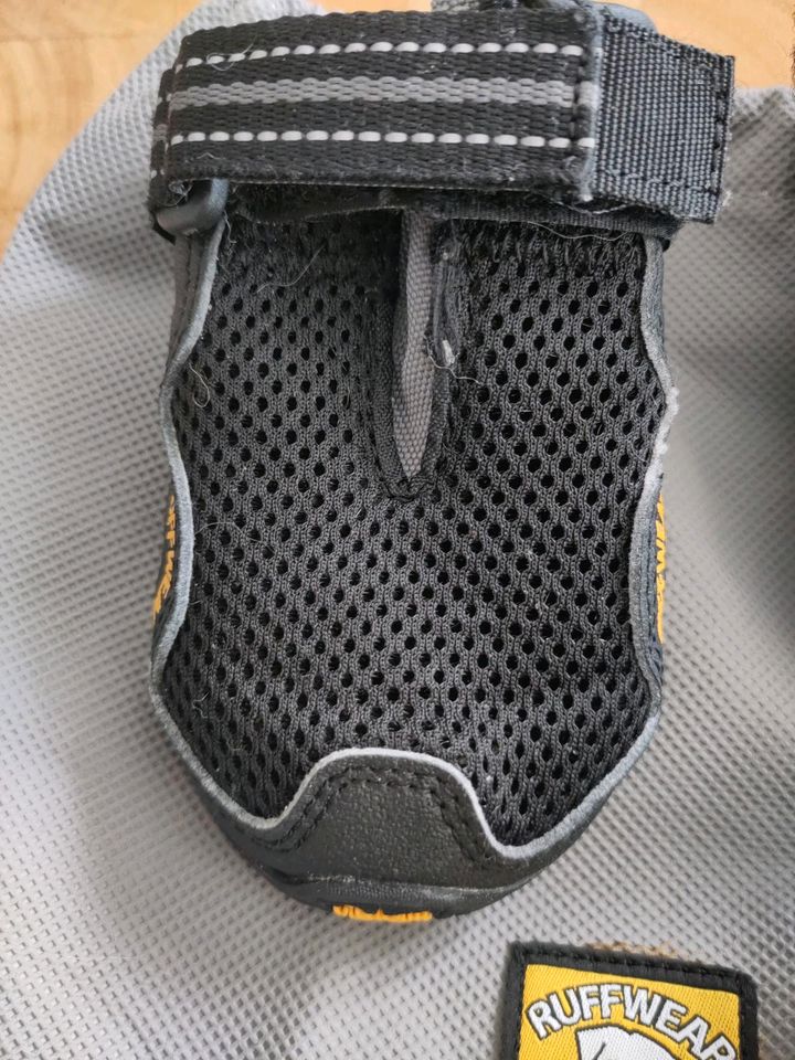 3 Ruffwear Hundeschuhe Grip Trex Vibram Medium 70mm schwarz in Bremen