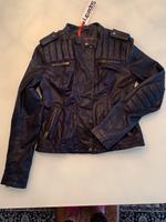Superdry Lederjacke M neu schwarz /violett Hessen - Kelkheim Vorschau