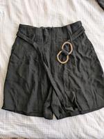 Stradivarius Shorts Gr. L 40 / XL 42 schwarz Sachsen-Anhalt - Magdeburg Vorschau