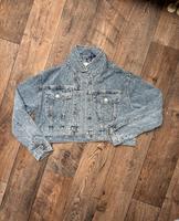 Jeansjacke mit kleinen Glitzersteinen Brandenburg - Brieselang Vorschau
