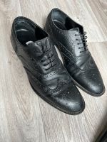 Budapester Schuhe Gr. 41 schwarz Berlin - Mitte Vorschau