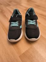 Turnschuhe Mädchen oder Jungen Gr. 33 Frankfurt am Main - Sachsenhausen Vorschau