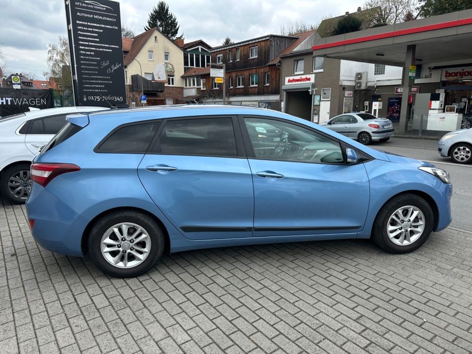 Hyundai i30 CW 1.6 GDI in Mörlenbach