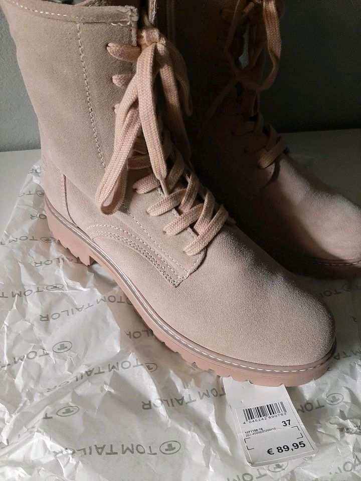 Boots Damen altrosa *Neu* in Nöda