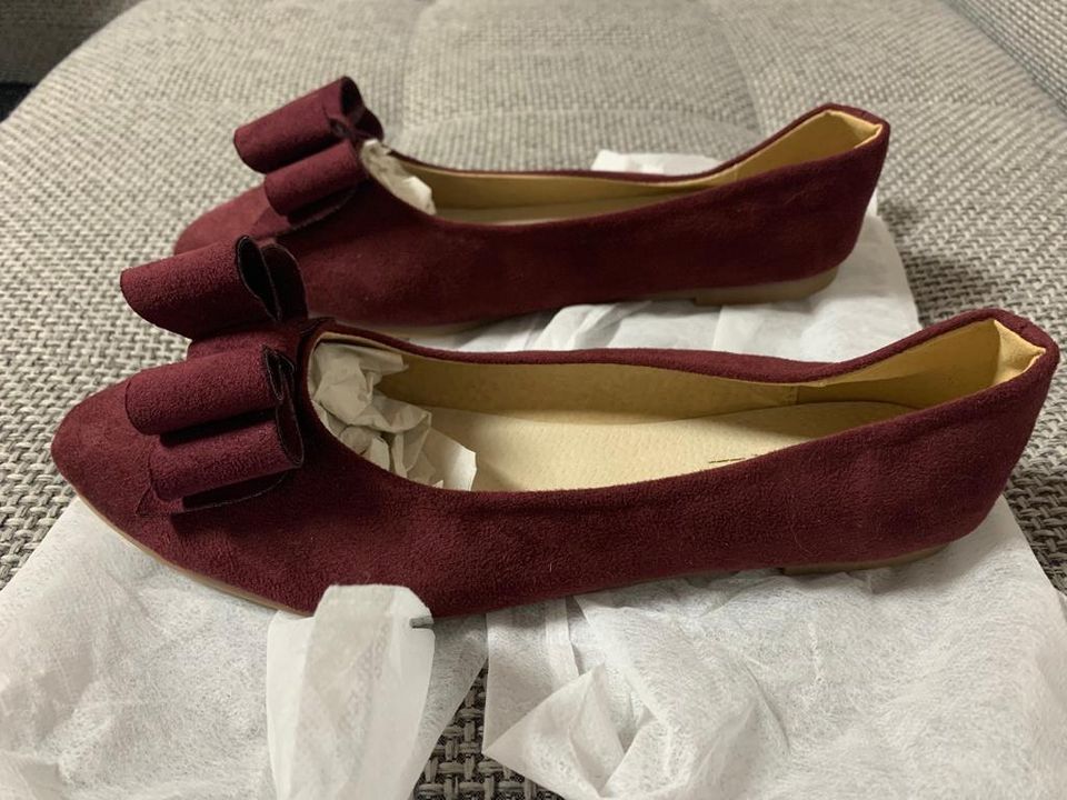 Damen Ballerinas bordeaux Gr. 40  •  ** NEU ** in Emmendingen