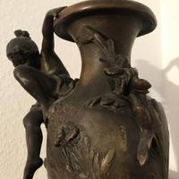 Antike Figur mit Vase (Bronze) Nordrhein-Westfalen - Solingen Vorschau