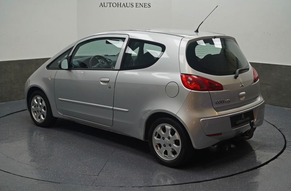 Mitsubishi Colt CZ3 Lim. 3-trg. 1.3 Invite KLIMA AHK SERVO in Salach