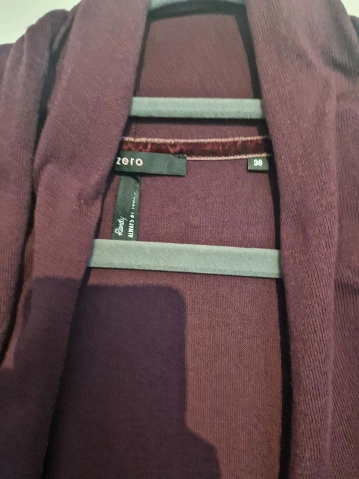 Strickjacke Gr. 38 Zero rot Cardigan bordeaux in Apen