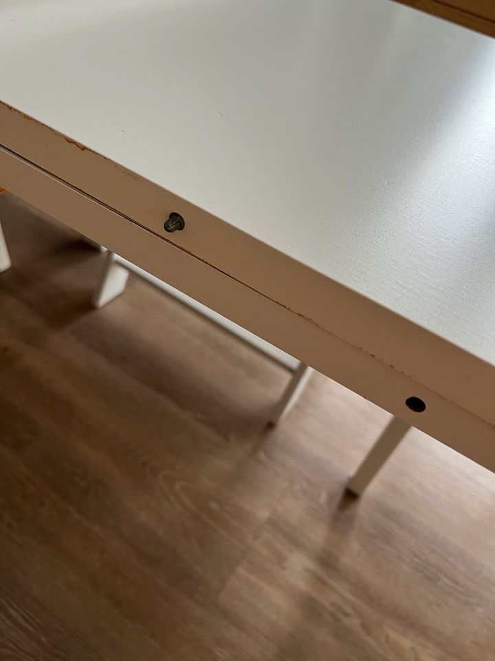 Ikea Esstisch Bjursta ausziehbar 84cm x 140/180/220cm in Selters