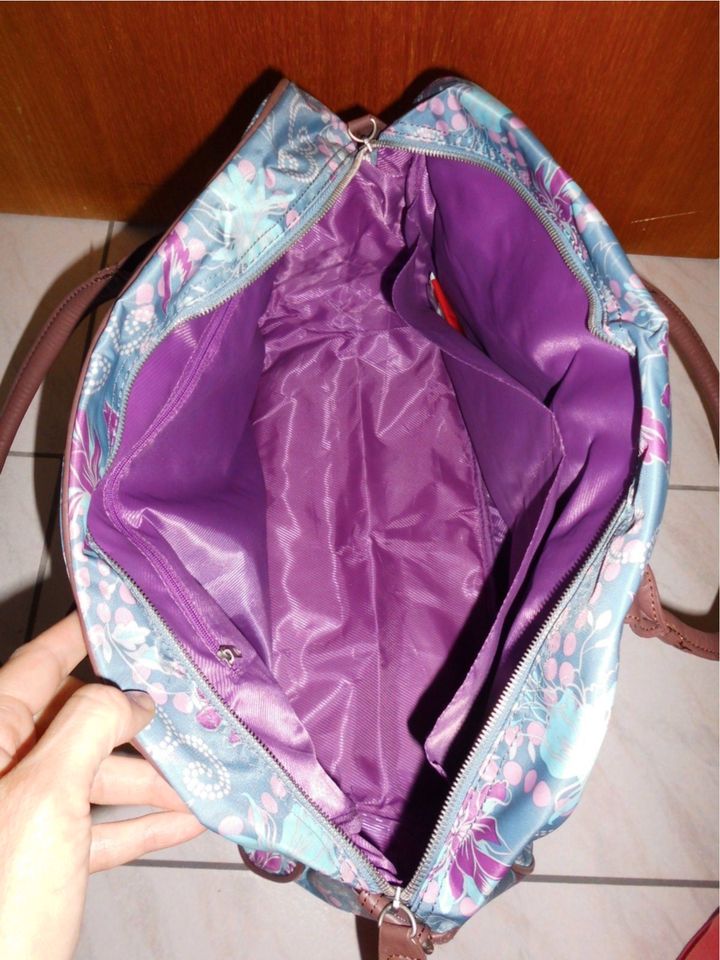 Reisetasche Sporttasche Freizeittasche Damen ideal für Kurzurlaub in Biebergemünd