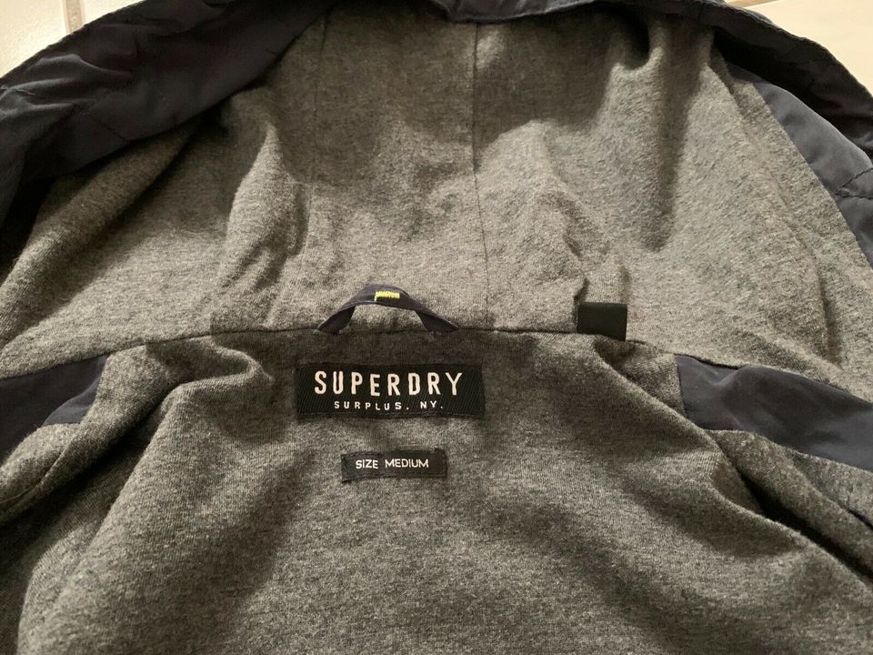 SUPERDRY - Jacke - Übergangsjacke - leichter Stoff - blau - Gr.M in Holzminden