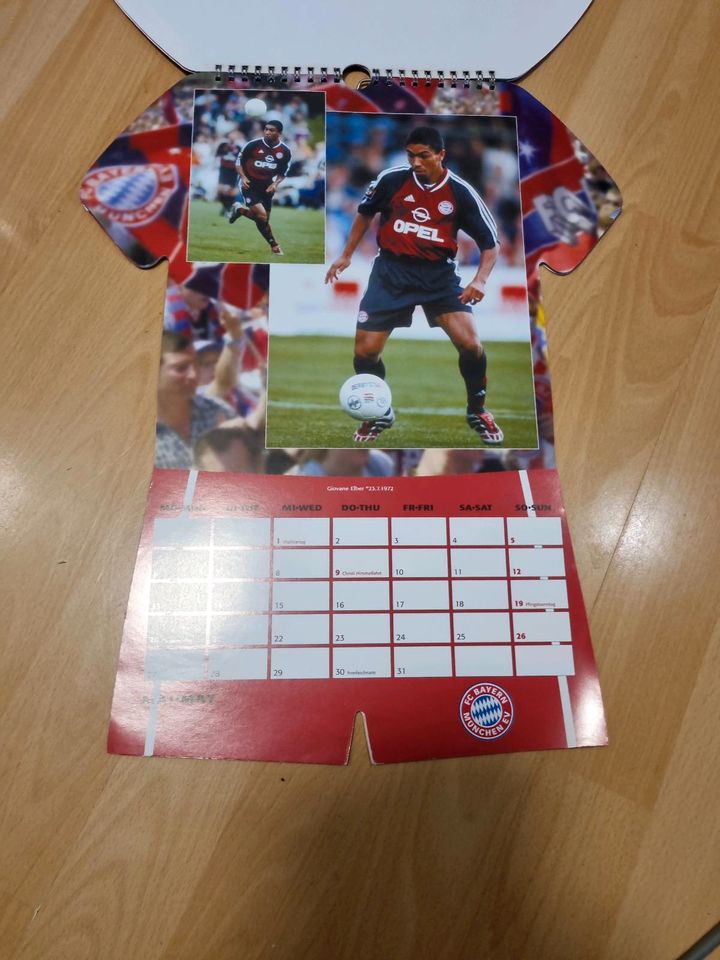 FC Bayern München Trikot Kalender 2002 in Augsburg