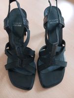 Stuart Weitzman  Sandalen  Größe 38 Niedersachsen - Auetal Vorschau