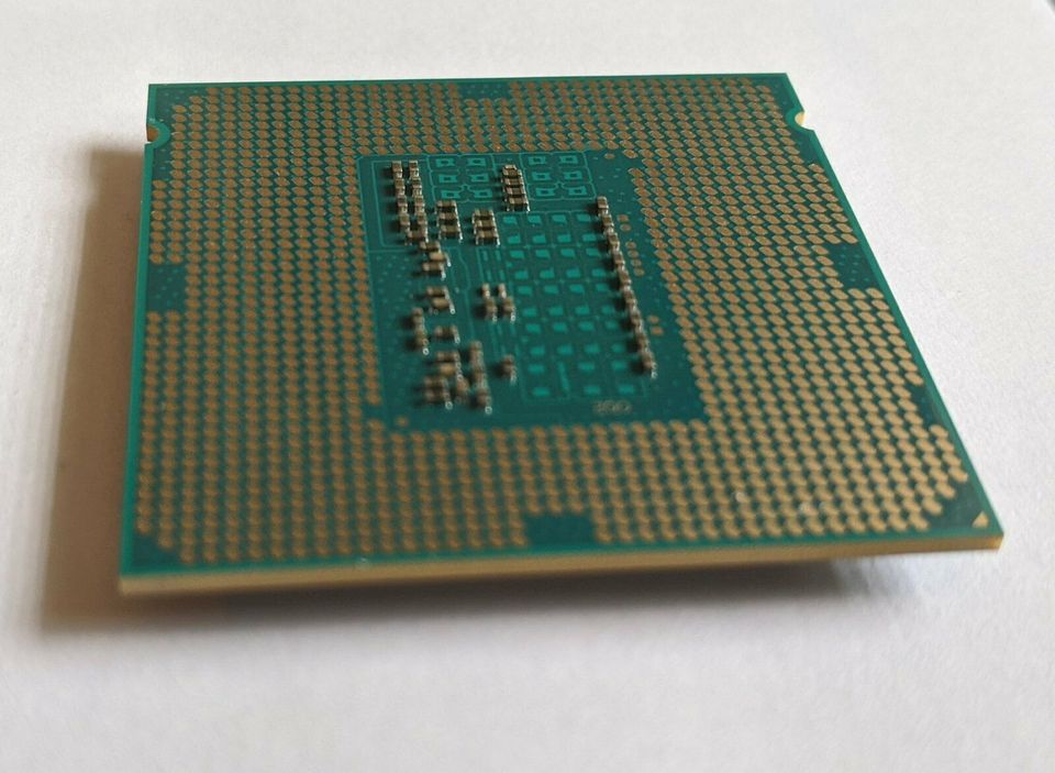 Intel CPU Prozessor * XEON E3-1270 v3 * Quadc. 3.50 GHz, LGA 1150 in Düsseldorf