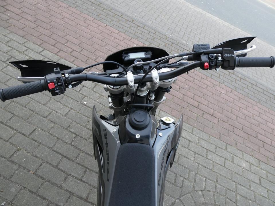 Neufahrzeug Motorrad Sherco 125 4T SM-RS Blackmoon Supermoto in Horn-Bad Meinberg